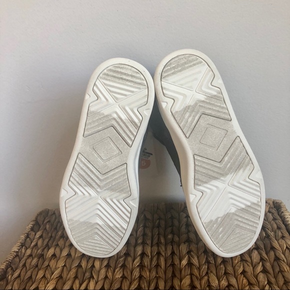 NWT Art Class Geoff Boys’ High Top Sneaker Size 2 - Picture 5 of 5